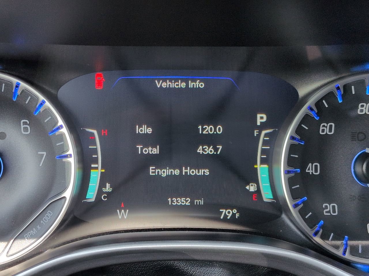 Used 2026 Chrysler Pacifica Select FWD image 28