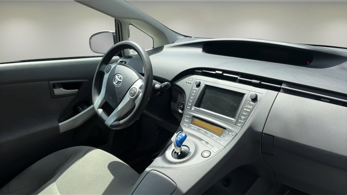 Used 2011 Toyota Prius Three w/ Navigation Pkg FWD image 10