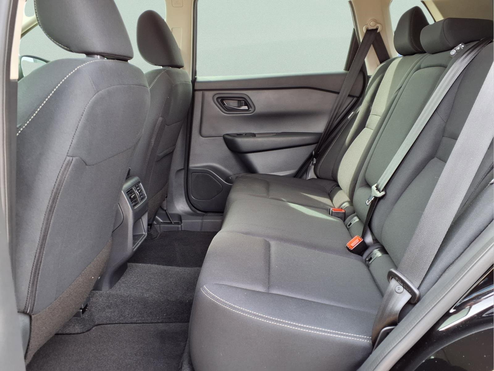 New 2026 Nissan Rogue S image 11