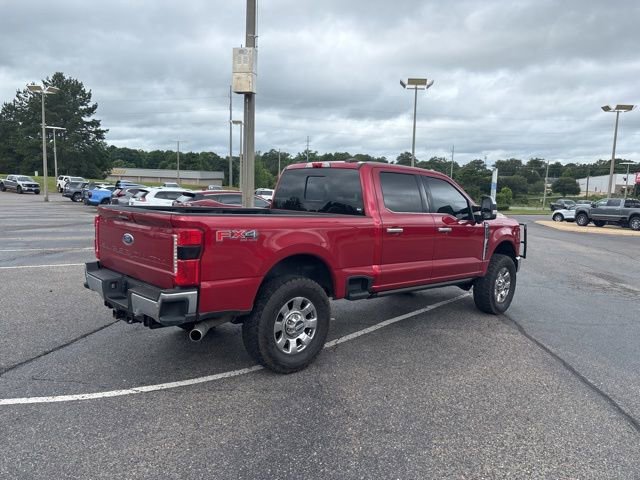 Used 2024 Ford F250 Lariat w/ Lariat Ultimate Package AWD/4WD image 3