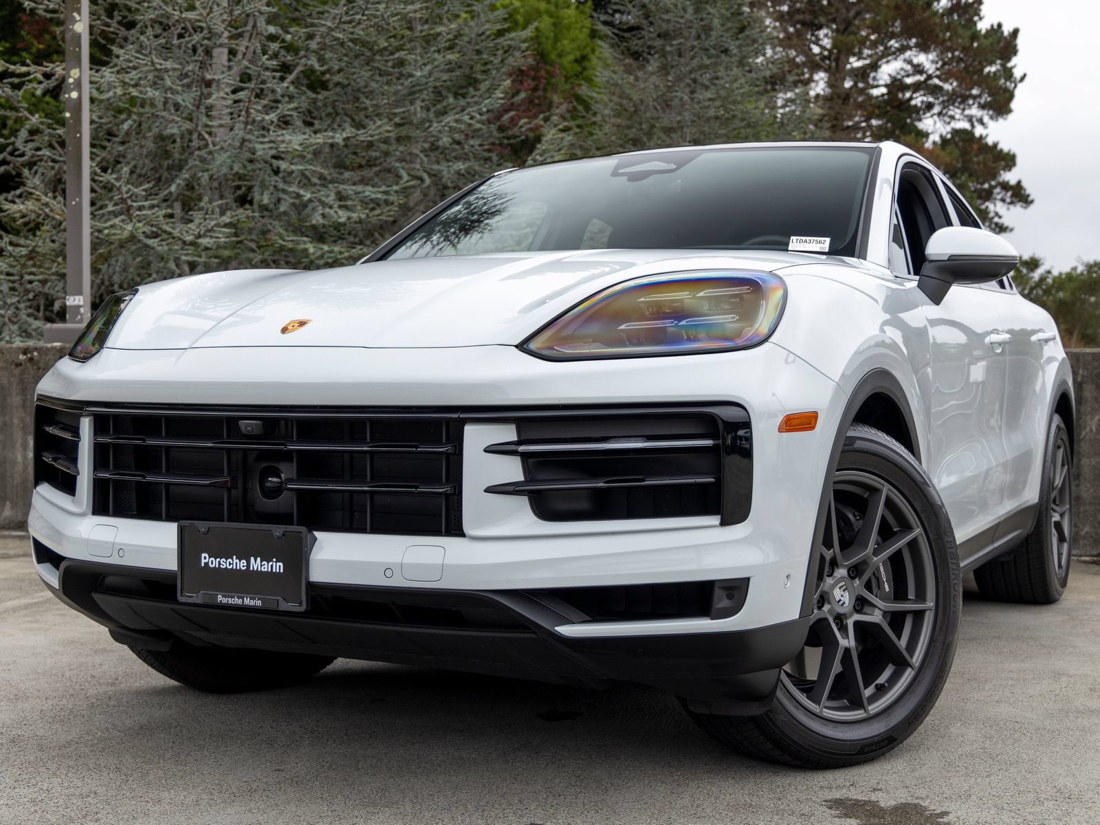 Certified 2026 Porsche Cayenne Coupe AWD/4WD image 7