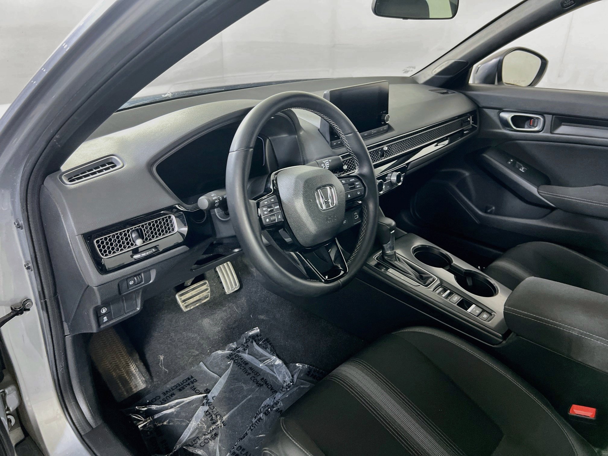 Used 2023 Honda Civic Sport image 9