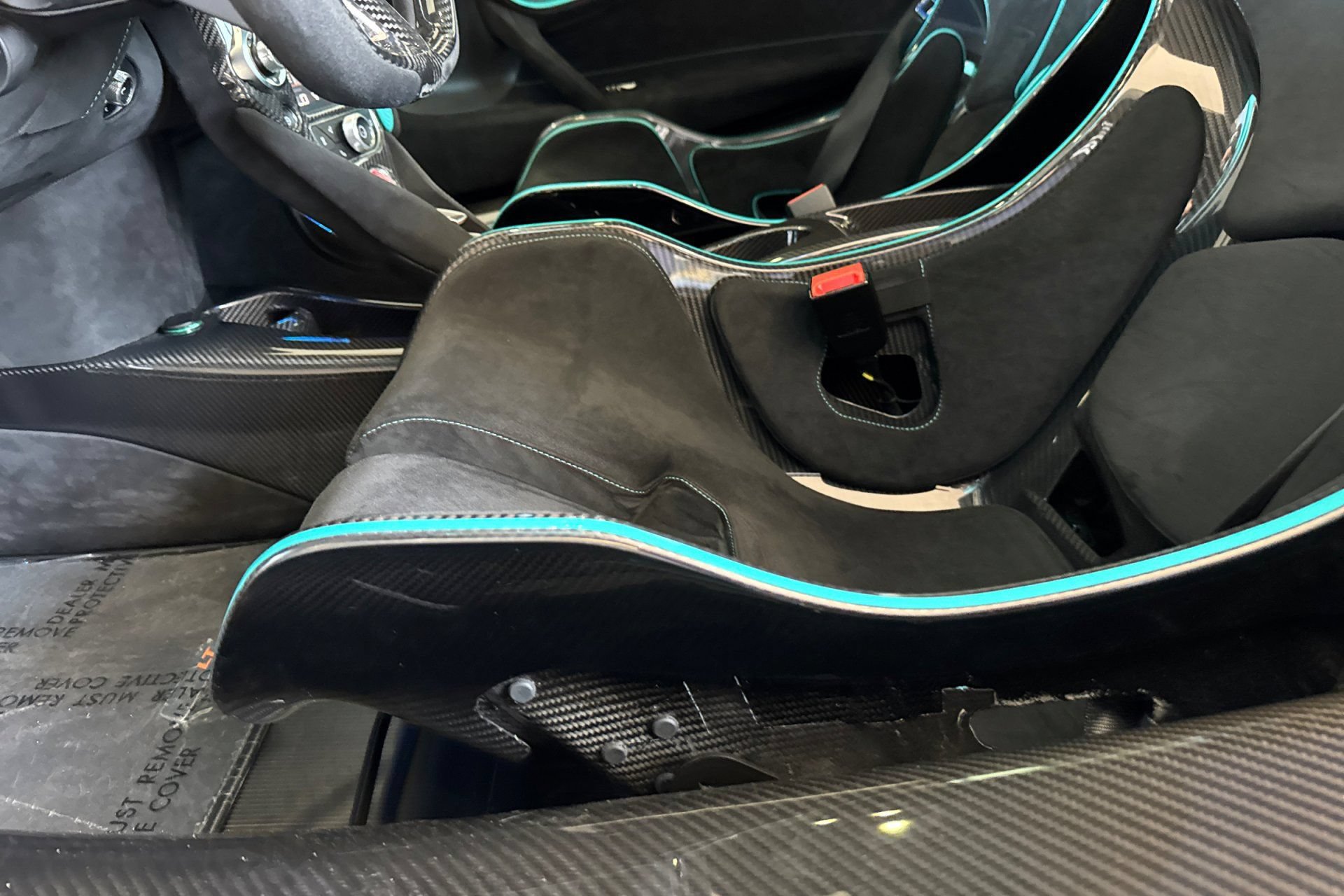 Used 2022 McLaren 765LT RWD image 15