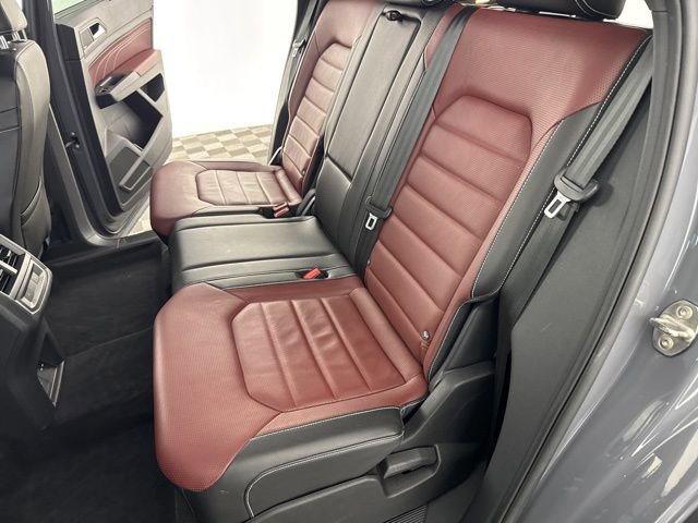 Used 2022 Volkswagen Atlas Cross Sport SEL Premium R-Line image 20