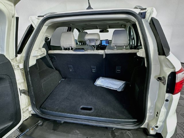 Certified 2021 Ford EcoSport Titanium FWD image 32