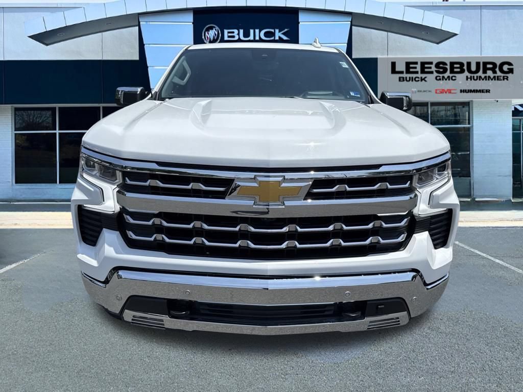 Used 2025 Chevrolet Silverado 1500 LTZ w/ LTZ Premium Package AWD/4WD image 2