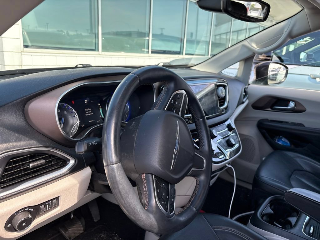 Certified 2018 Chrysler Pacifica Touring-L Plus FWD image 7