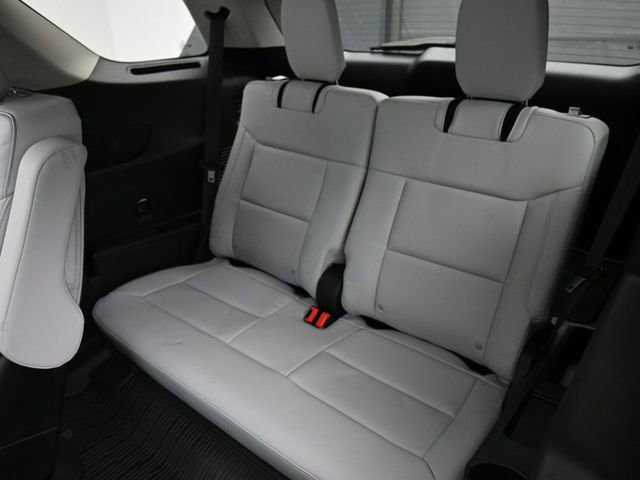 Certified 2025 Ford Explorer Platinum w/ Ultimate Package image 26