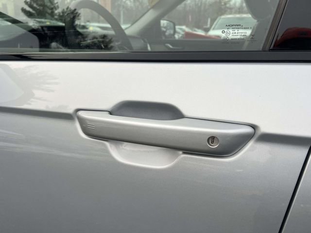 Certified 2023 Jeep Grand Cherokee Limited image 12