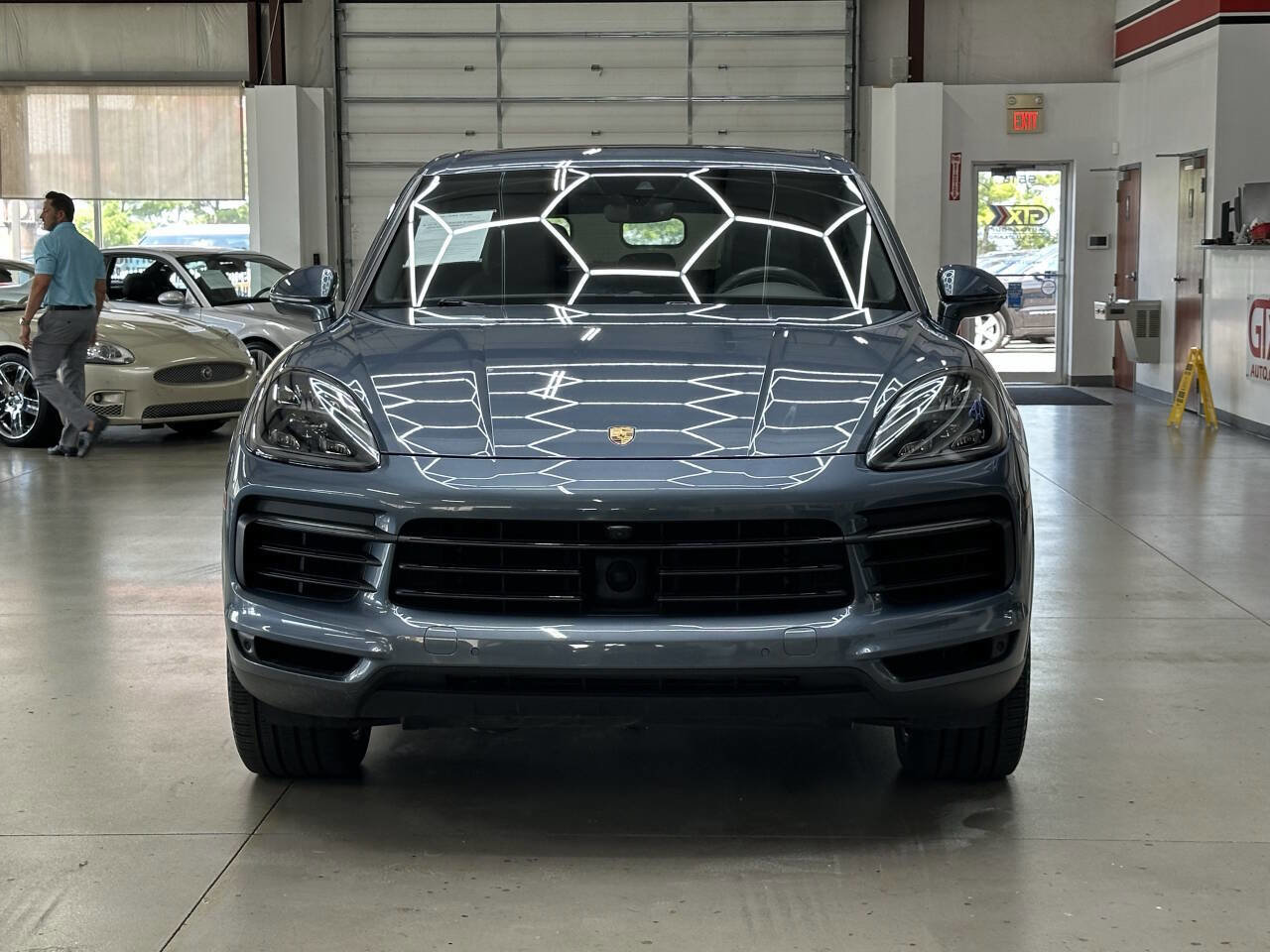 Used 2019 Porsche Cayenne S image 6