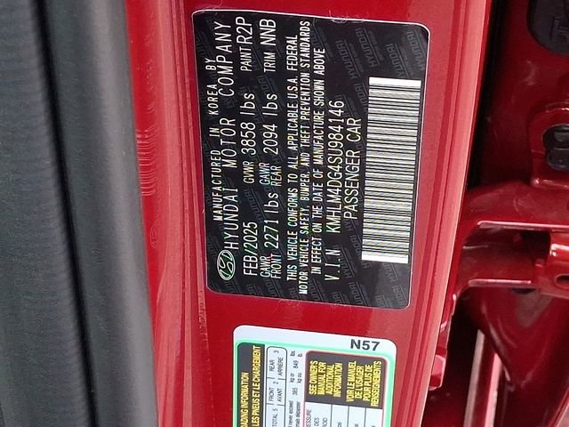 Used 2025 Hyundai Elantra Sport image 36