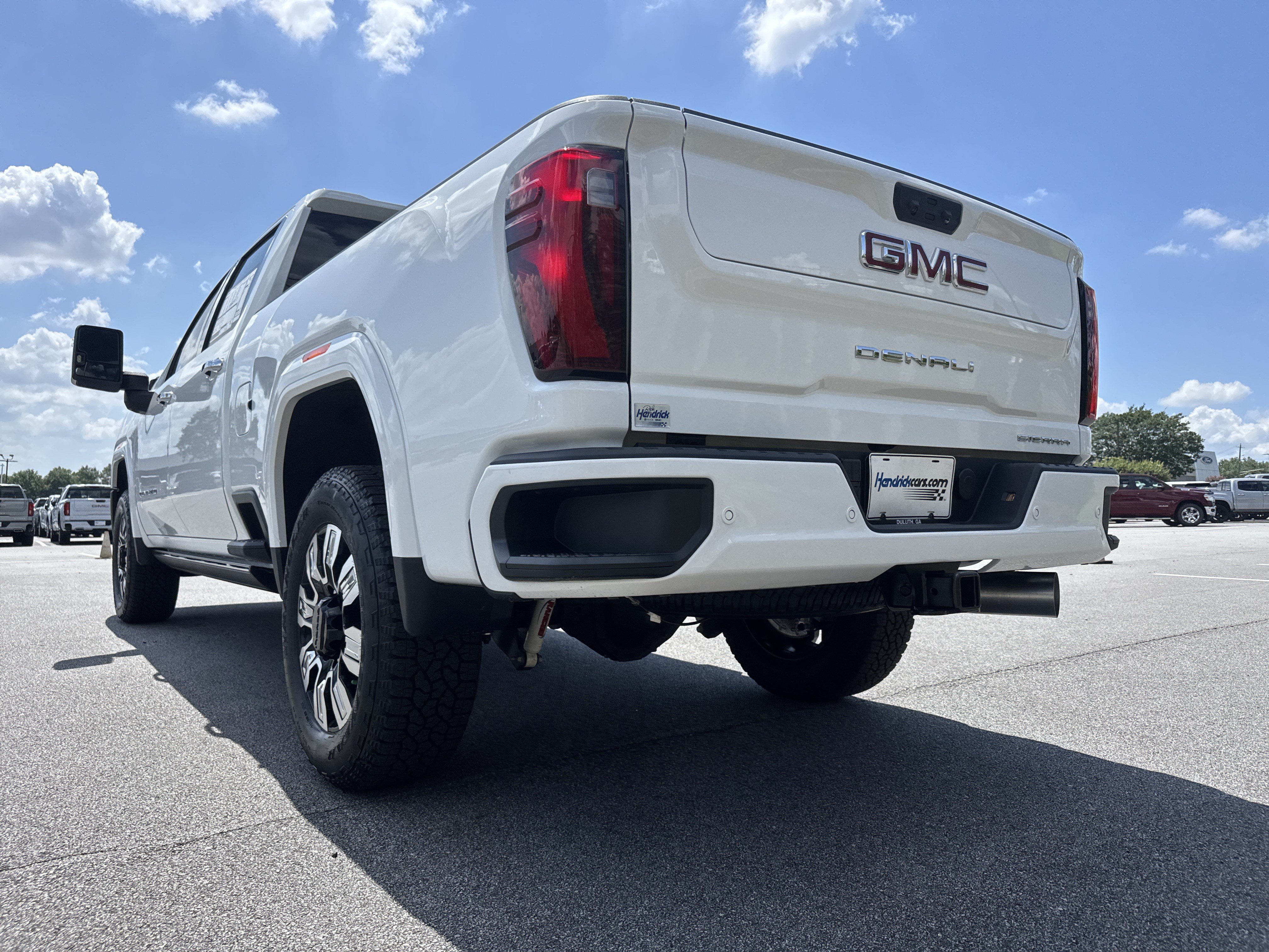New 2026 GMC Sierra 2500 Denali w/ Denali Reserve Package AWD/4WD image 8