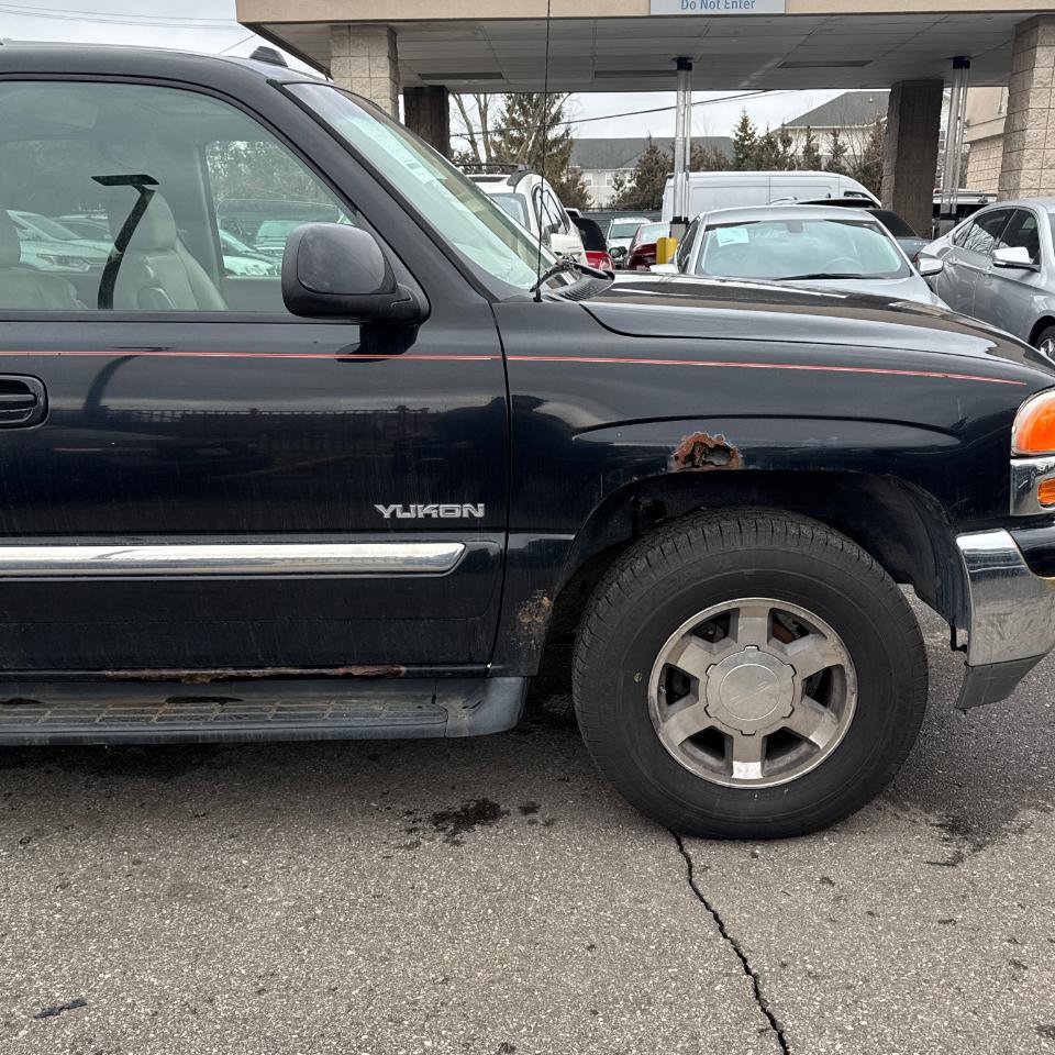 Used 2005 GMC Yukon SLT w/ SLT Preferred Equipment Group AWD/4WD image 5