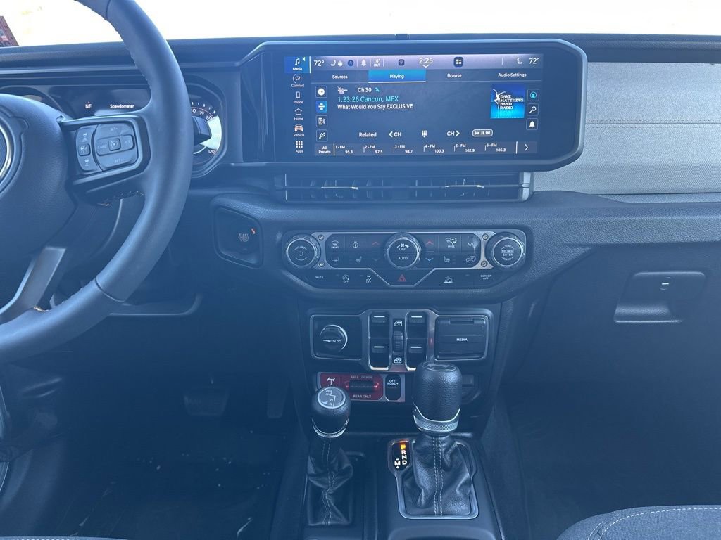 Used 2024 Jeep Wrangler Willys image 19