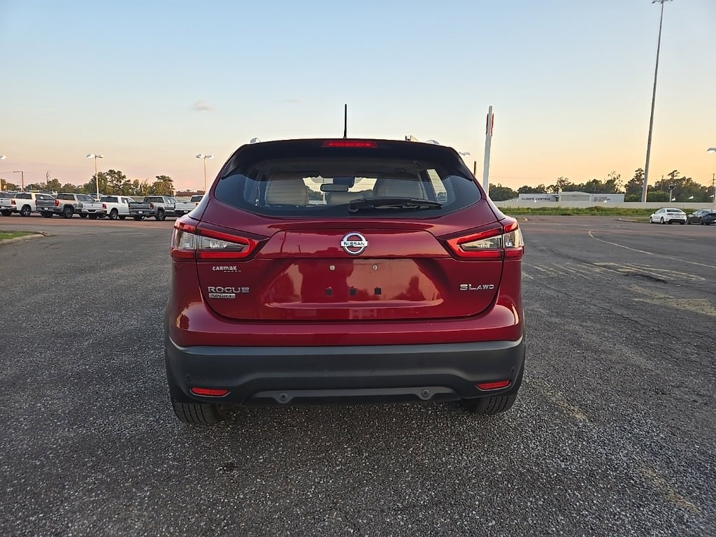Used 2021 Nissan Rogue Sport SL w/ Premium Package image 6