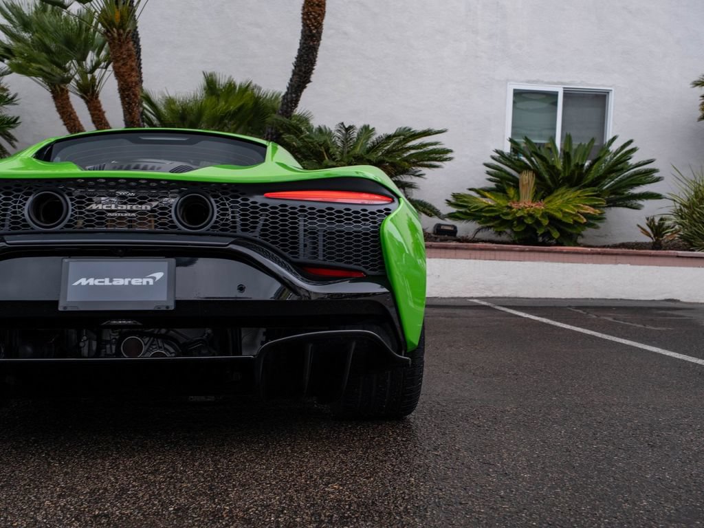 New 2026 McLaren Artura RWD image 31