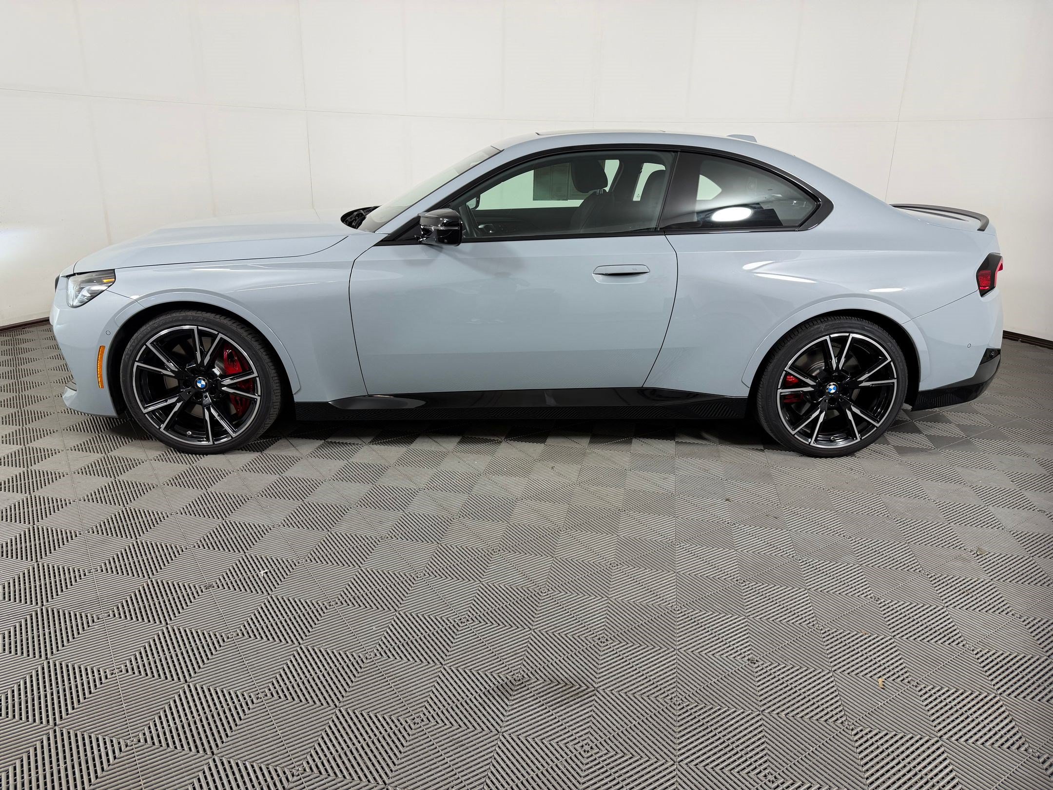 Used 2024 BMW M240i xDrive Coupe AWD/4WD image 2