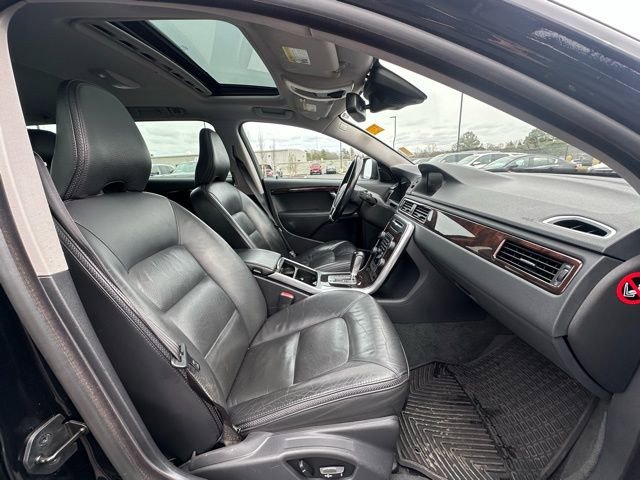 Used 2012 Volvo XC70 3.2 Premier image 30