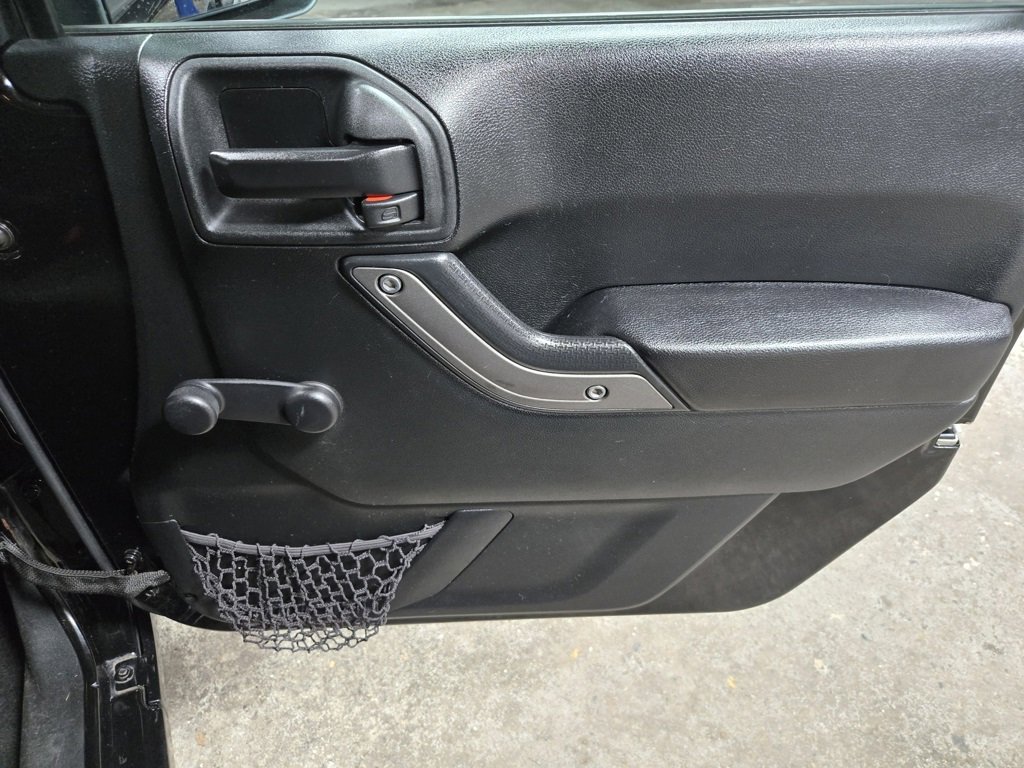 Used 2017 Jeep Wrangler Unlimited Sport w/ Connectivity Group image 45