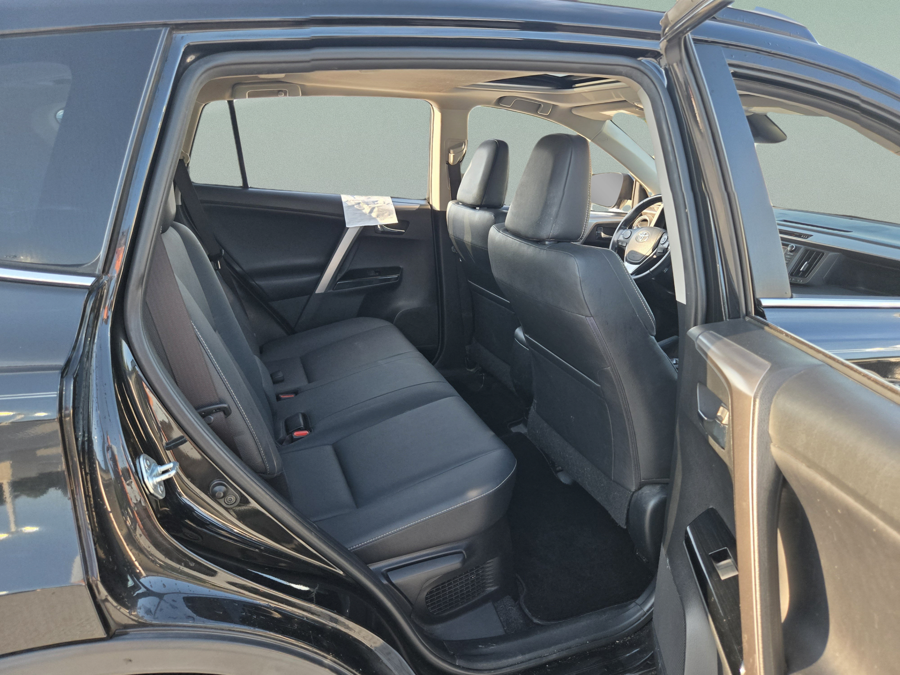 Used 2017 Toyota RAV4 Limited AWD/4WD image 26