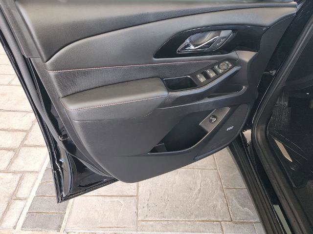 Used 2023 Chevrolet Traverse RS w/ LPO, Floor Liner Package image 30