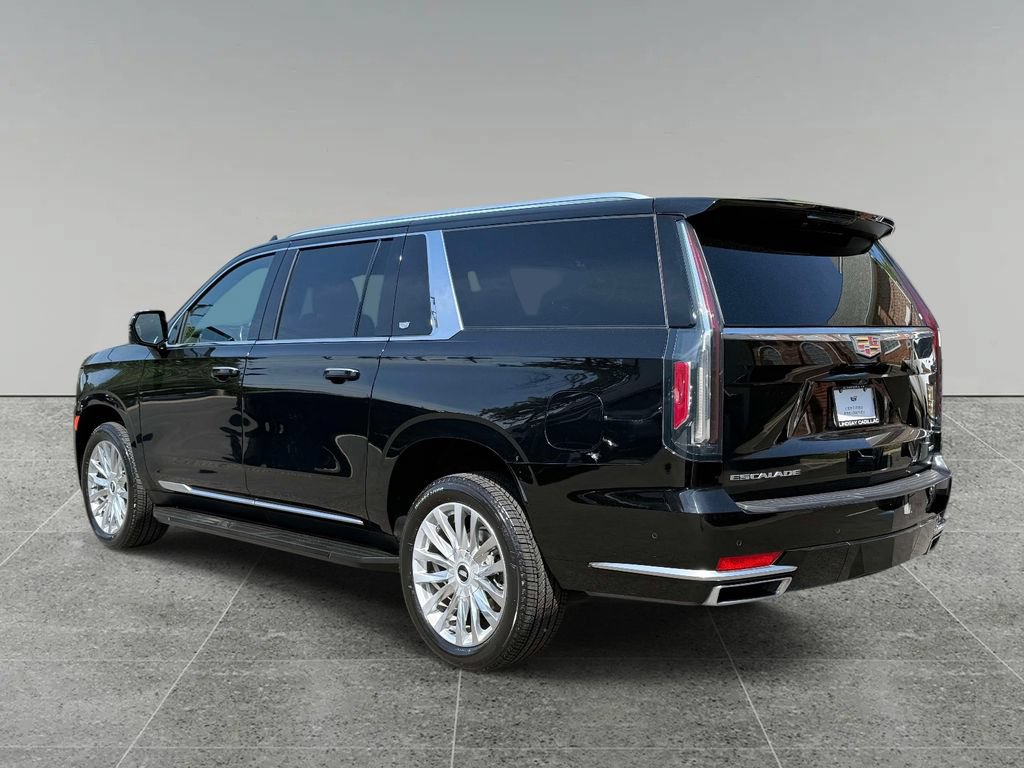 Used 2023 Cadillac Escalade ESV Premium Luxury AWD/4WD image 12