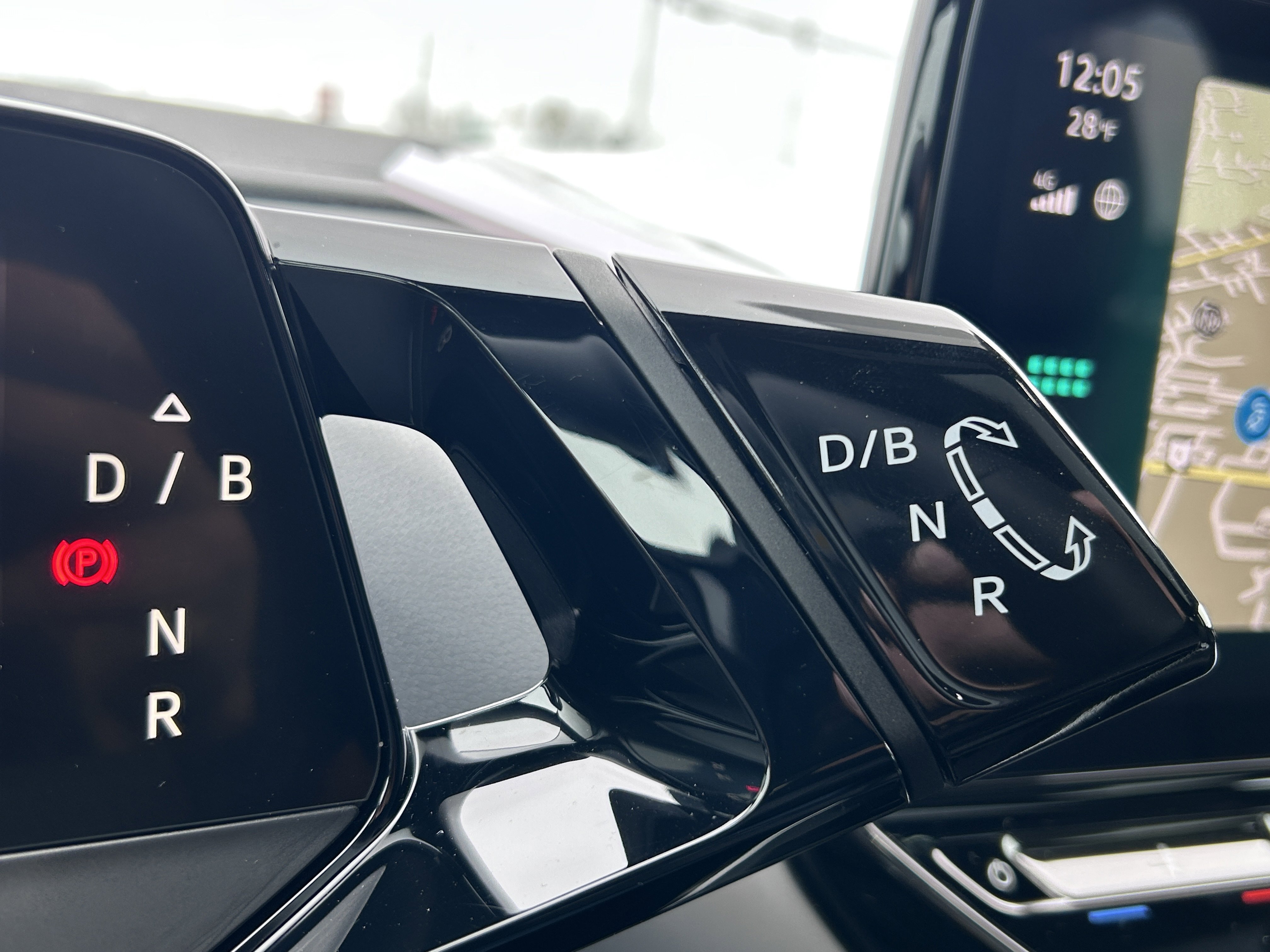 Used 2023 Volkswagen ID.4 Pro S Plus image 15