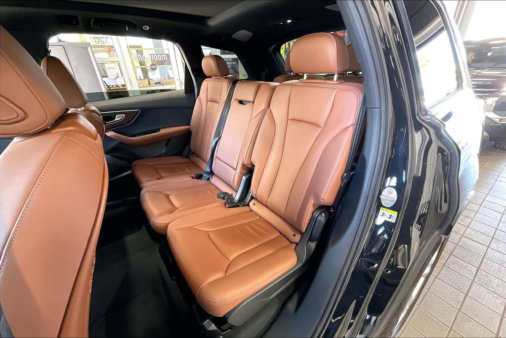 Used 2025 Audi Q7 3.0T Premium Plus image 14