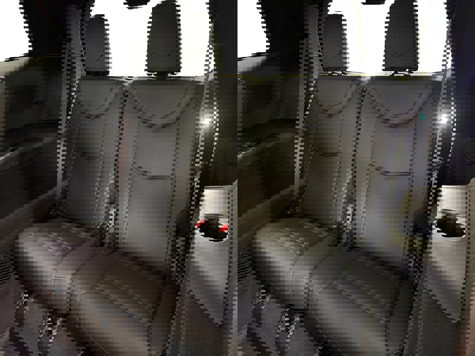 Used 2024 Cadillac XT6 Sport w/ Technology Package image 11