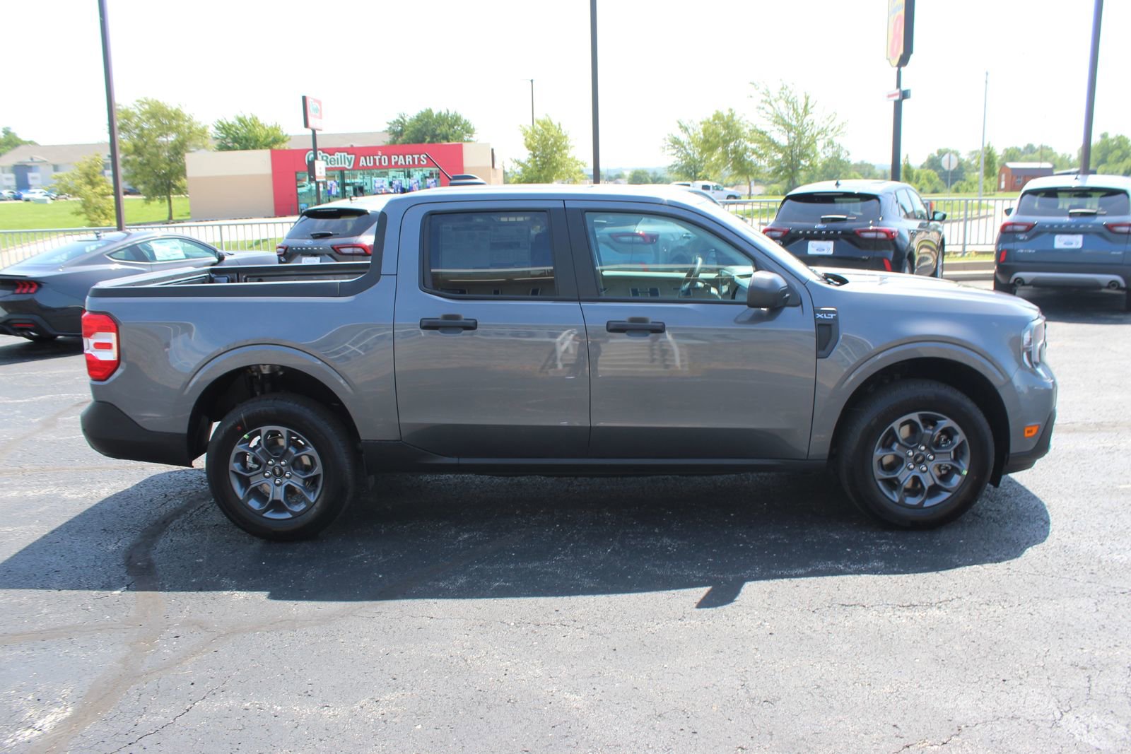 New 2025 Ford Maverick XLT image 7