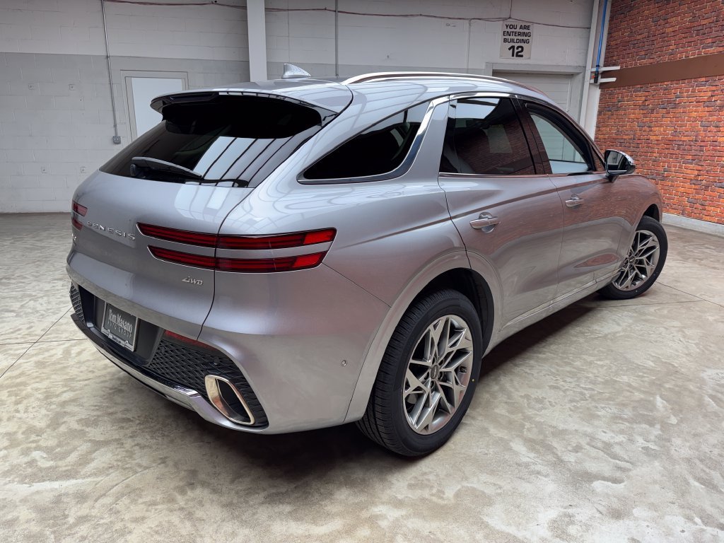 Used 2022 Genesis GV70 2.5T w/ Advanced Package AWD/4WD image 6