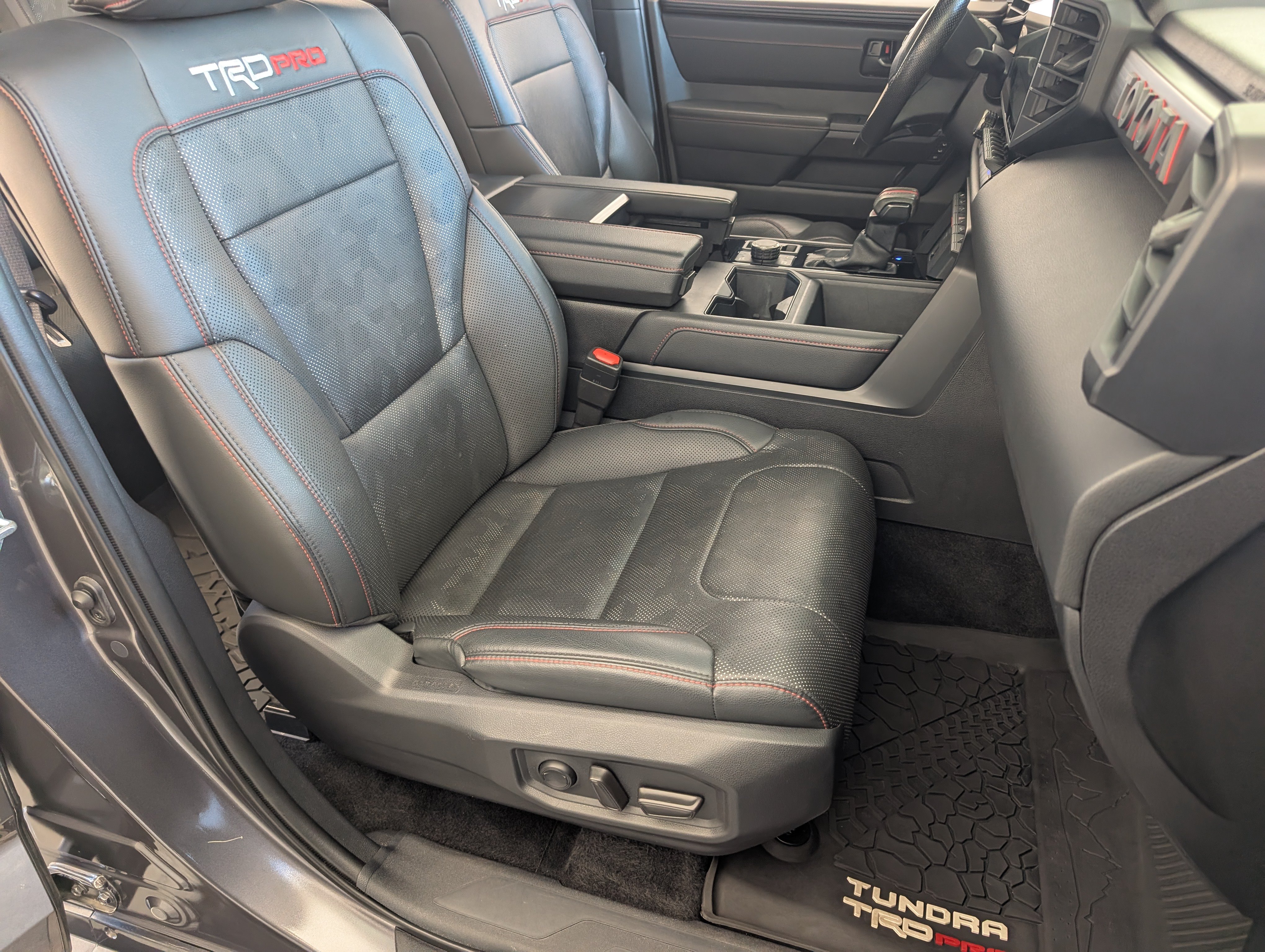 Used 2024 Toyota Tundra TRD Pro AWD/4WD image 20