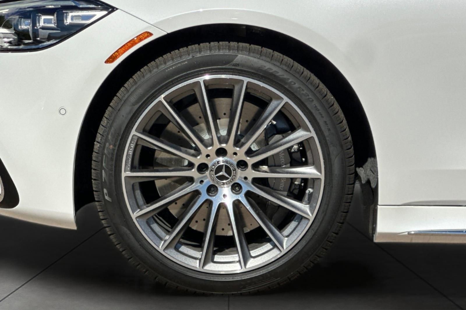 New 2026 Mercedes-Benz S 580 4MATIC Sedan image 3