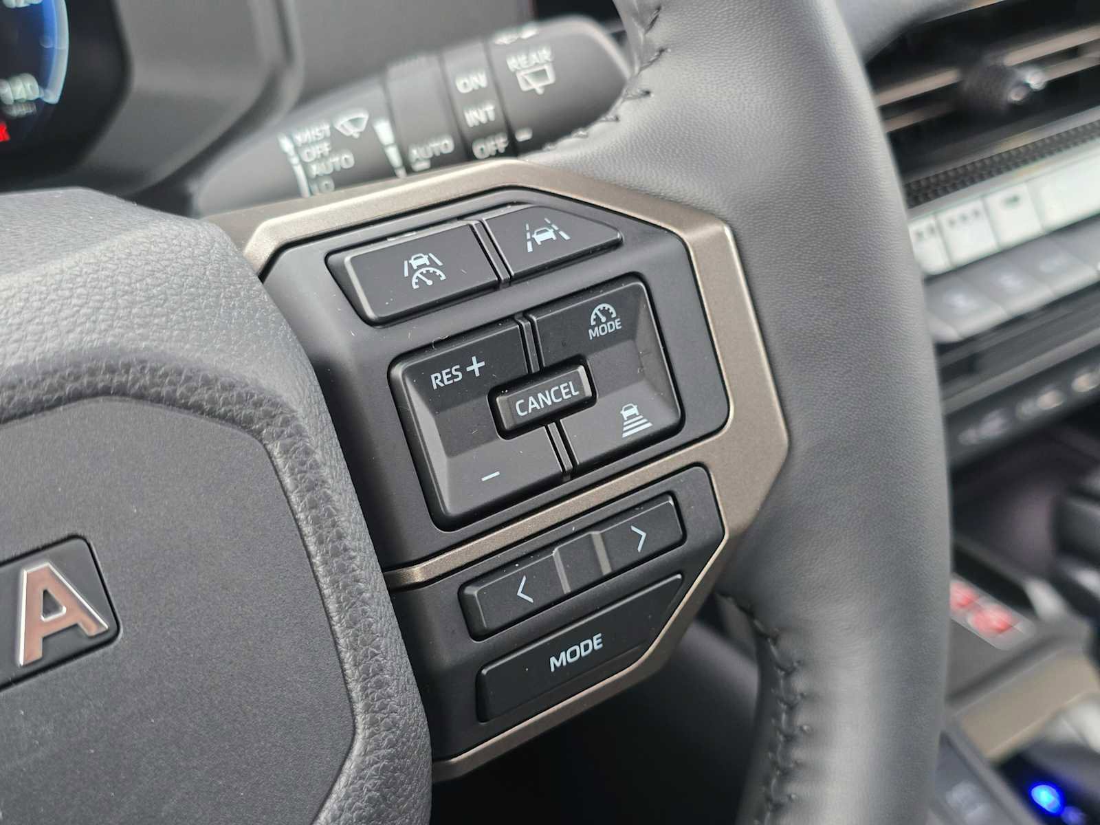 Certified 2025 Toyota Land Cruiser image 37
