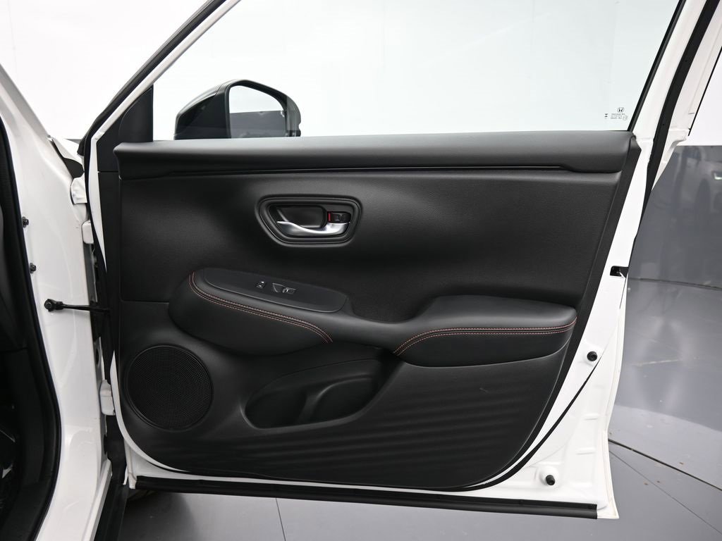 Certified 2024 Honda HR-V Sport image 38