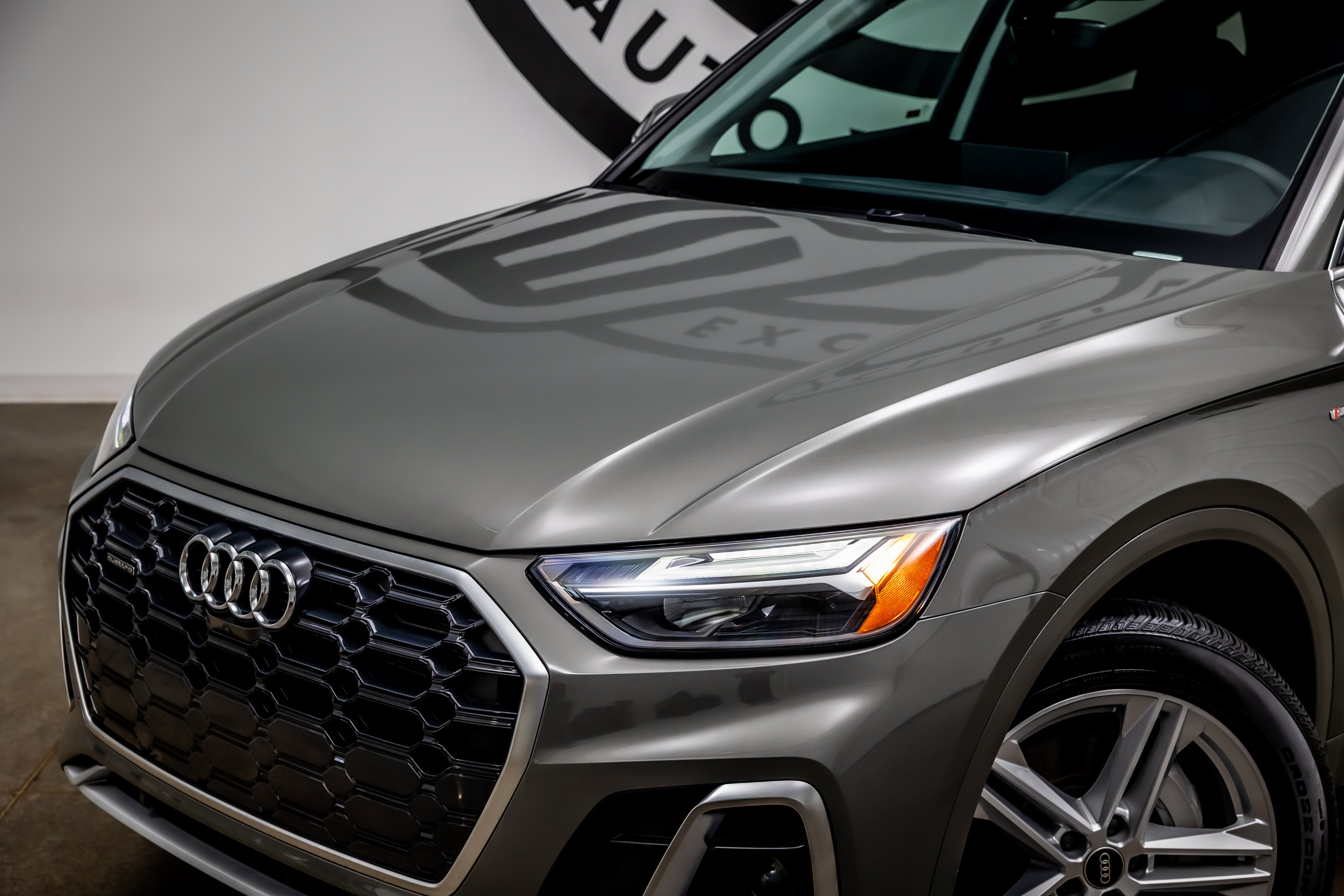 Used 2025 Audi Q5 e Premium Plus w/ Premium Plus Package AWD/4WD image 19