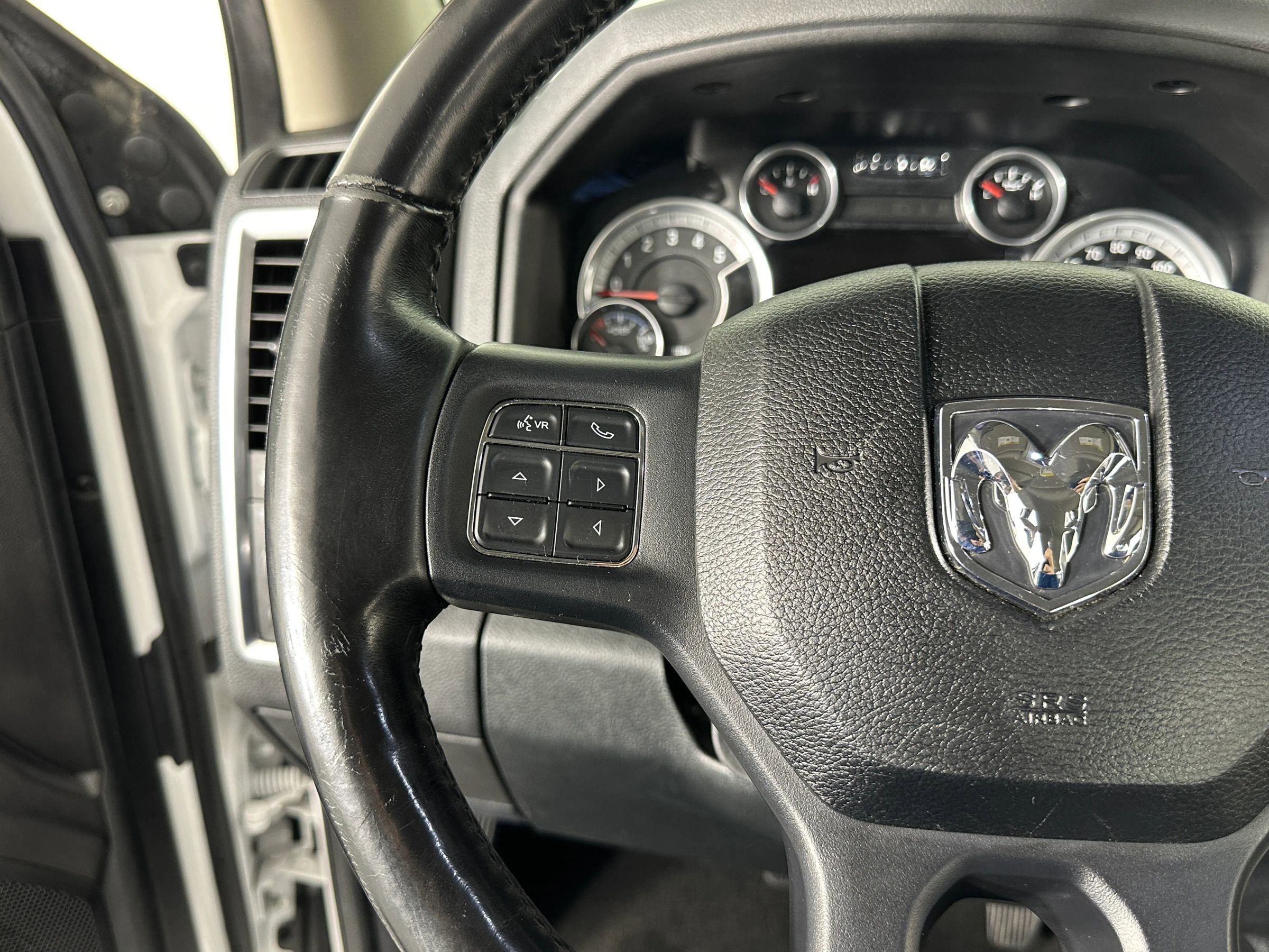 Used 2016 RAM 1500 Big Horn image 37