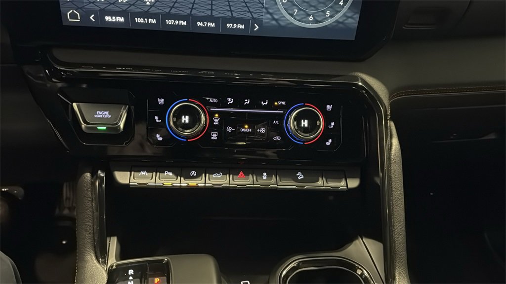 Used 2024 GMC Sierra 1500 AT4 w/ Technology Package image 27