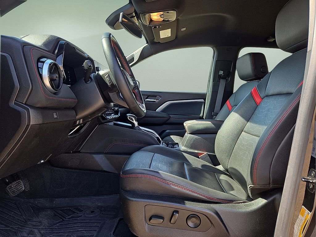 Used 2023 Chevrolet Colorado Z71 w/ Z71 Convenience Package 2 image 20