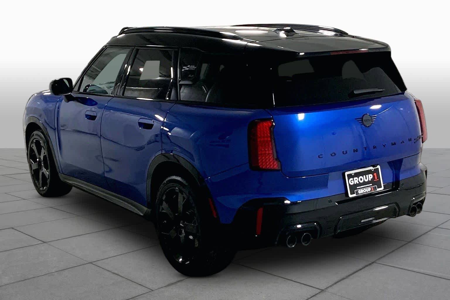 Certified 2025 MINI Cooper Countryman John Cooper Works w/ Comfort Package Max AWD/4WD image 11
