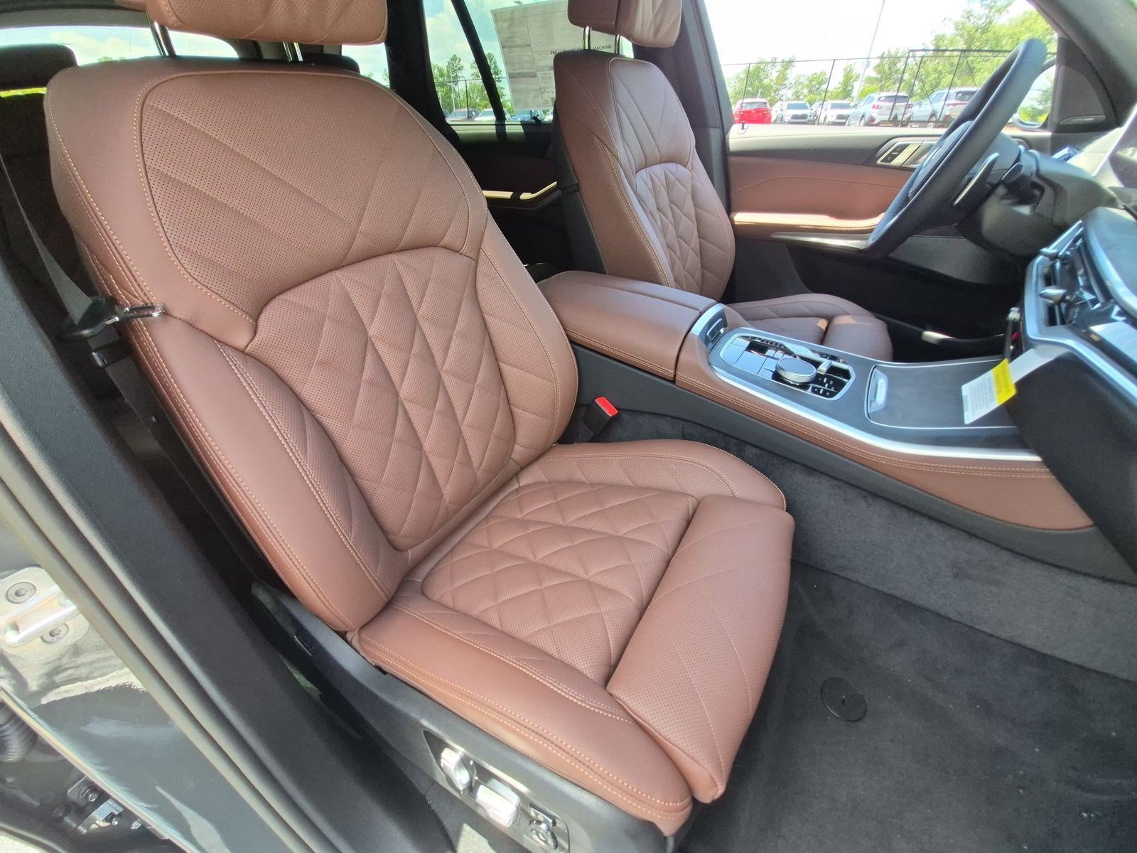 New 2026 BMW X5 xDrive40i w/ M Sport Package AWD/4WD image 33