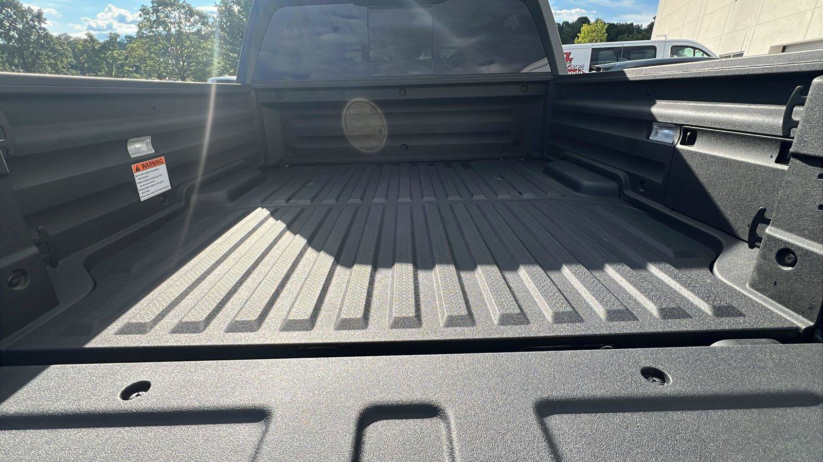 Used 2024 Honda Ridgeline Black Edition image 16