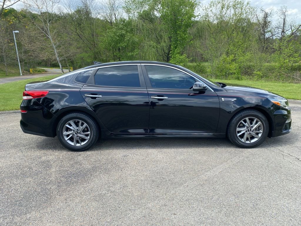 Certified 2019 Kia Optima LX FWD image 2