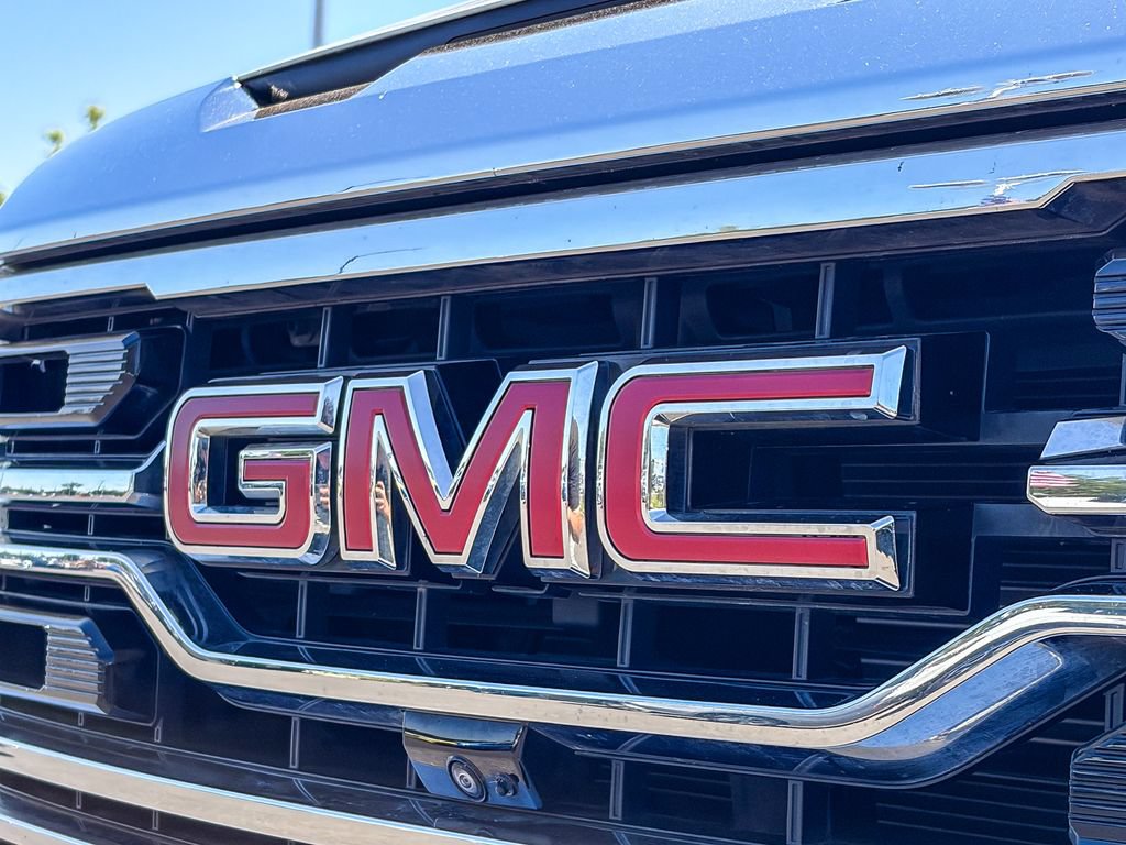 Used 2024 GMC Sierra 1500 SLT w/ SLT Premium Plus Package AWD/4WD image 15