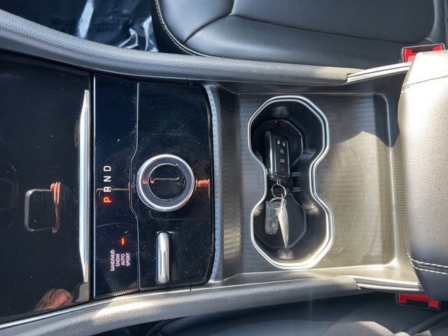 Used 2024 Jeep Grand Cherokee Limited image 32