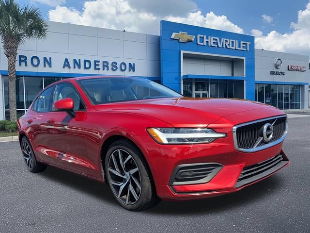 Used 2019 Volvo S60 T6 Momentum AWD/4WD image 1