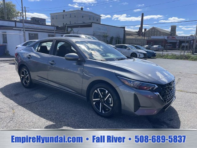 Used 2024 Nissan Sentra SV FWD image 2