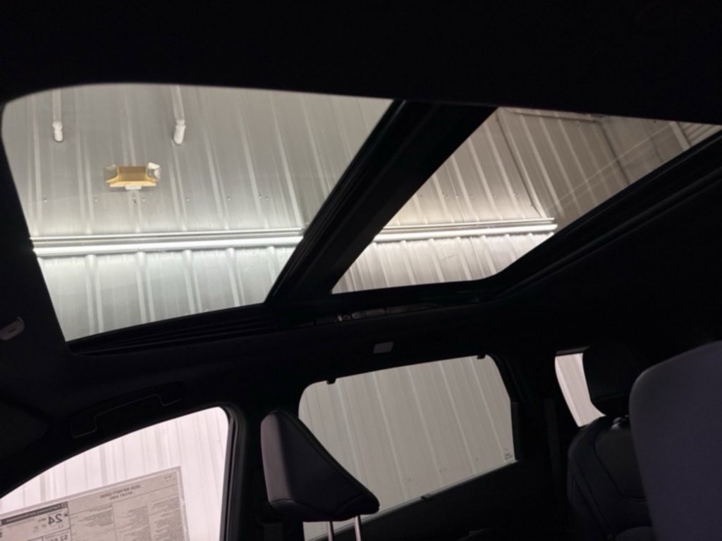 New 2026 INFINITI QX60 Sport image 9