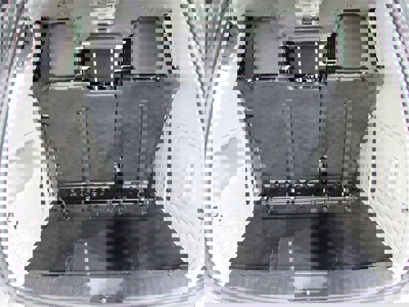 Used 2014 Chrysler Town & Country Touring image 90