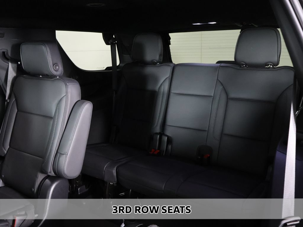 Used 2025 GMC Yukon Denali AWD/4WD image 12